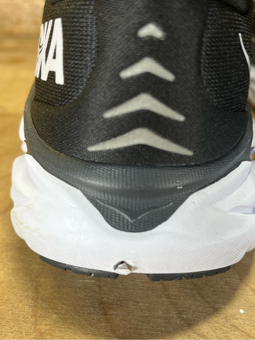 Hoka One One Clifton 8 REFLECTIVE Womens Sz 8 Running Shoes Sneakers Black White - Picture 6 of 13
